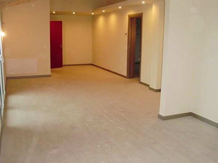 Appartamento con 5 locali in vendita in Via Mantova h, Montichiari