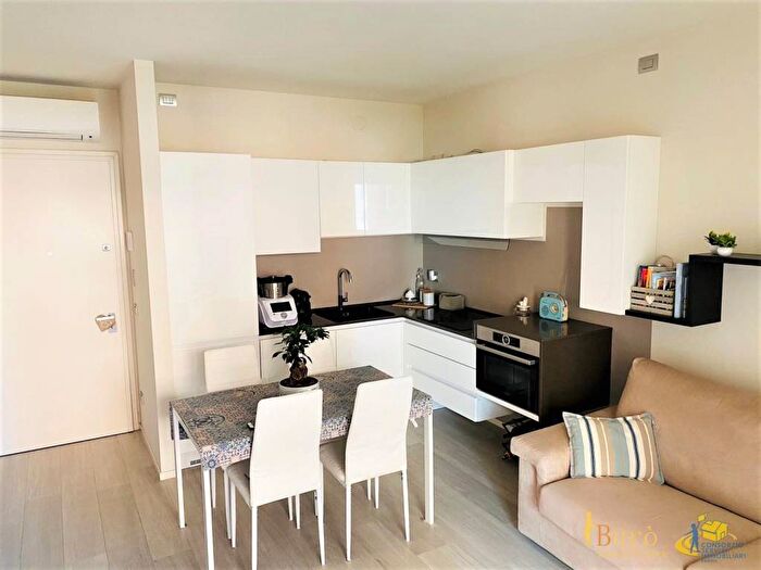 Appartamento bilocale in affitto in Viale Tanara, San Lazzaro, Parma