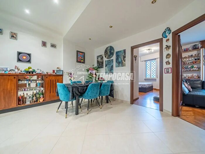 Appartamento trilocale in vendita in Via Lodovico Pavoni C, Roma