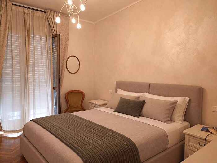 Appartamento trilocale in affitto in Via Nizza, Nizza Millefonti, Torino