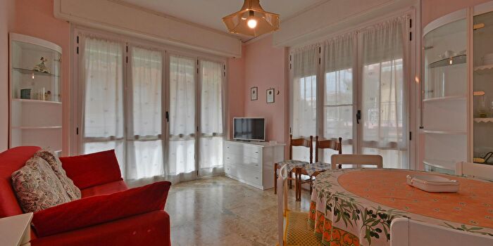 Appartamento trilocale in vendita in della Resistenza, San Bartolomeo Al Mare