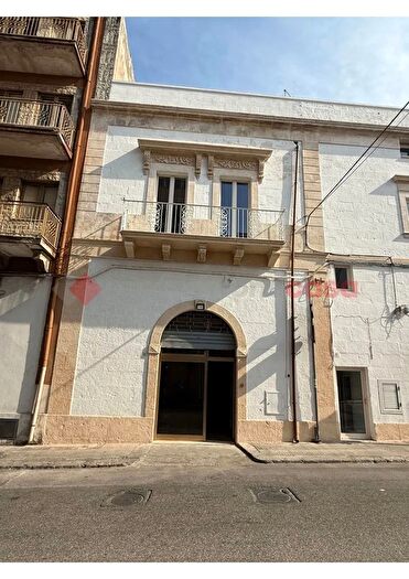 Casa con 13 locali in vendita in Via Antonio Fogazzaro, Ostuni