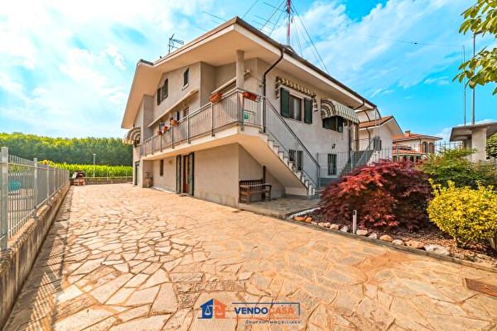 Casa con 6 locali in vendita in Via Giacomo Puccini a, Cavallermaggiore