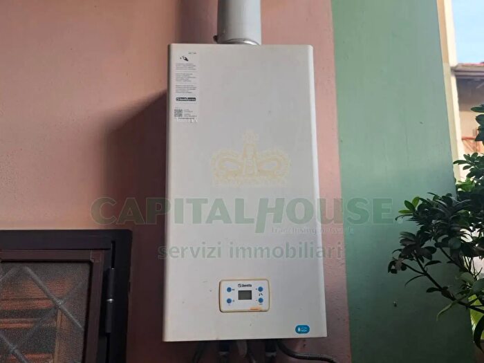 Appartamento con 6 locali in vendita in Marcianise