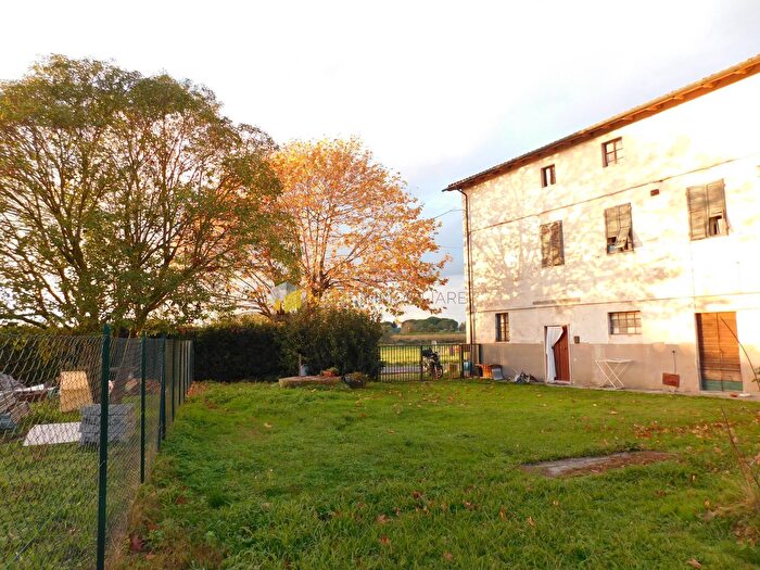 Casa con 11 locali in vendita in Lungomonte, San Giuliano Terme