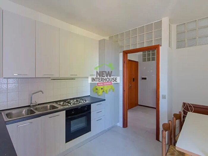 Appartamento con 8 locali in vendita in Via Giovanni Pascoli, Maniago