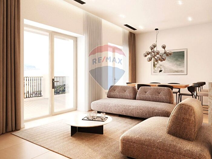 Appartamento con 5 locali in vendita in Arizzano