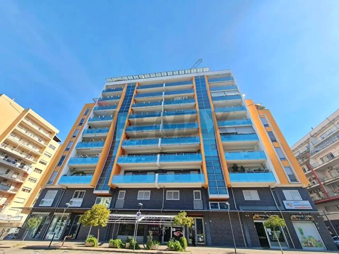 Appartamento trilocale in vendita in Viale Giacomo Mancini, Cosenza