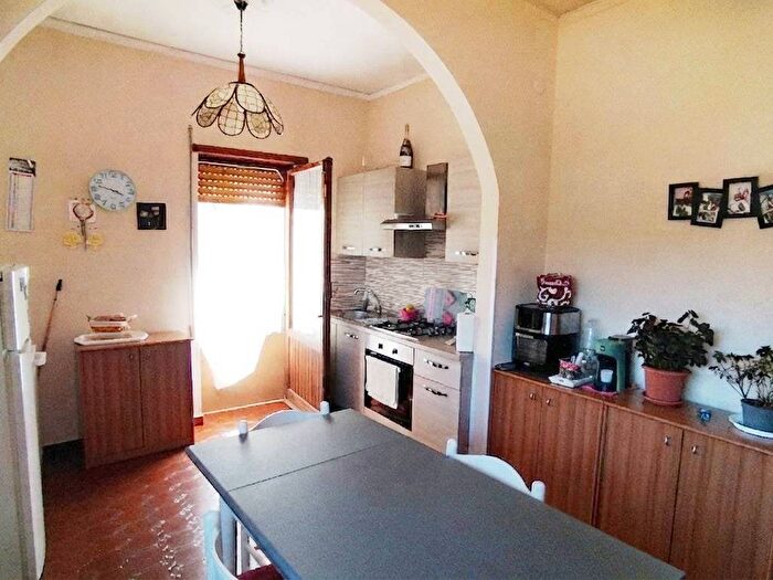 Appartamento trilocale in affitto in VIA COLLEROTONDO, Centro, Avezzano