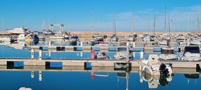 Appartamento trilocale in vendita in Strada Statale Adriatica, Montenero Di Bisaccia