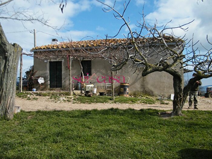 Casa con 10 locali in vendita in Poggioferro, Scansano