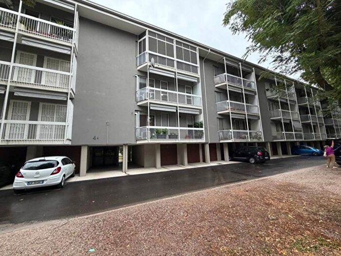 Appartamento quadrilocale in affitto in Via Cupello, Monticello Bolgiaro, San Donato Milanese
