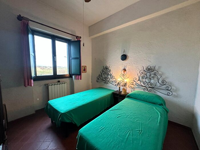 Appartamento trilocale in vendita in Via Polonia, Pomezia