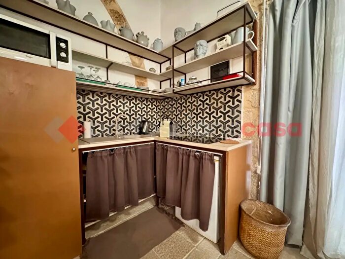 Appartamento bilocale in vendita in Via Castello Maniace, Siracusa