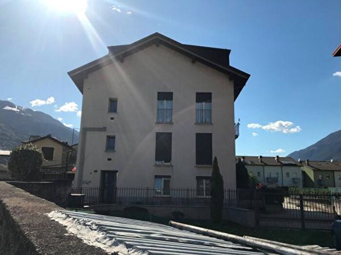 Case in Vendita e in Affitto - 3