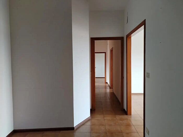 Appartamento con 5 locali in vendita in Via della Regione, San Giovanni La Punta