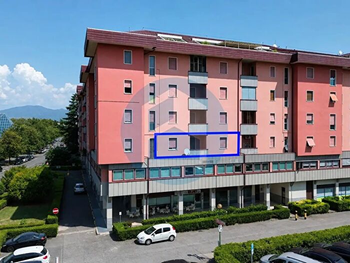Appartamento con 5 locali in vendita in Via Rodi, Brescia