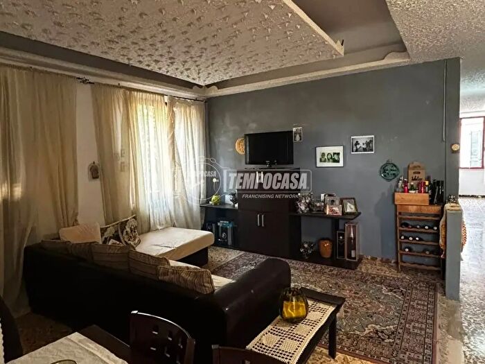 Appartamento quadrilocale in vendita in Via del Giglio, Castiglione Del Lago