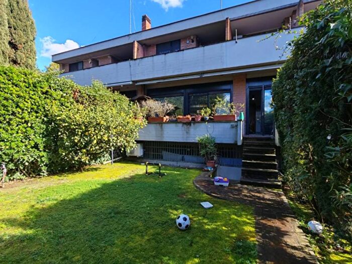 Casa con 5 locali in affitto in Pisana Bravetta, Roma