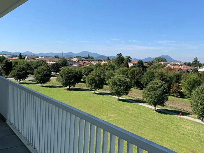 Appartamento quadrilocale in vendita in Via Armando Diaz, Selvazzano Dentro