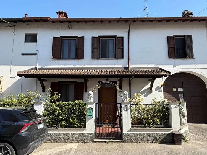 Appartamento trilocale in vendita in Cassolnovo