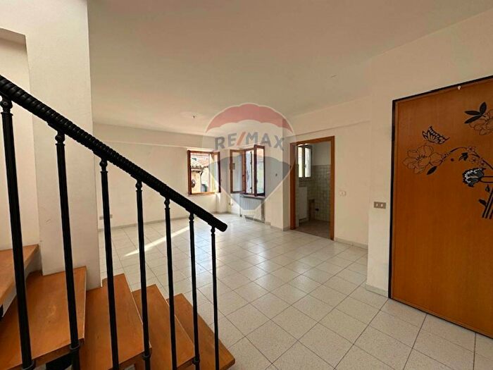 Appartamento con 5 locali in vendita in Via Verdi B, Falconara Marittima