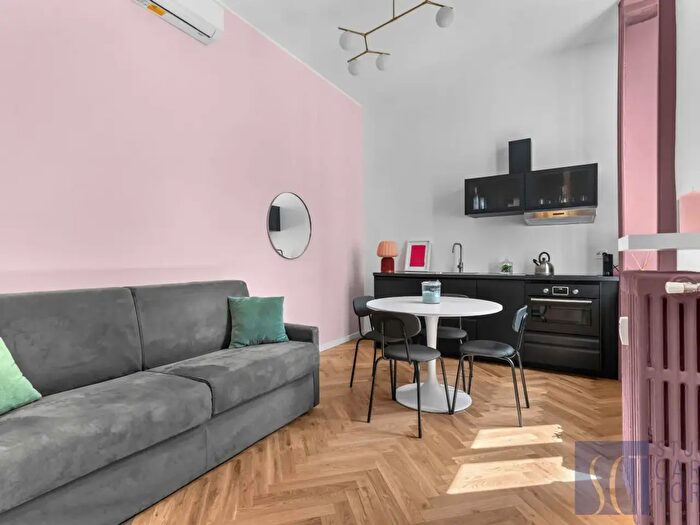 Appartamento bilocale in affitto in Alzaia Naviglio Pavese, Milano