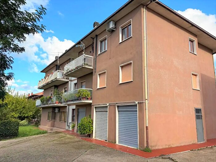 Appartamento con 7 locali in vendita in Via Aldo Moro, Montefiascone