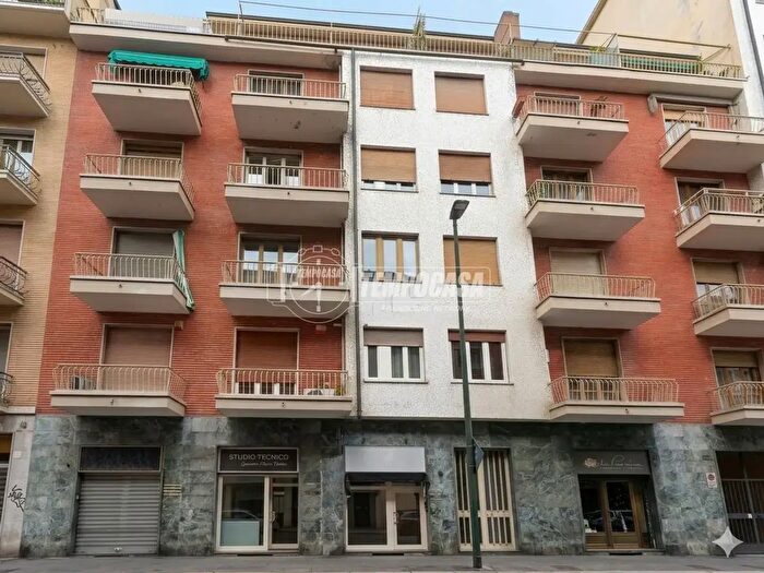 Appartamento bilocale in vendita in Via Valentino Carrera, Torino