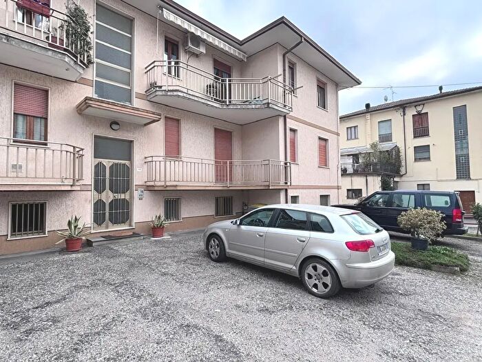 Appartamento quadrilocale in vendita in Via Don Vincenzo Molinari, Lugagnano Val DArda