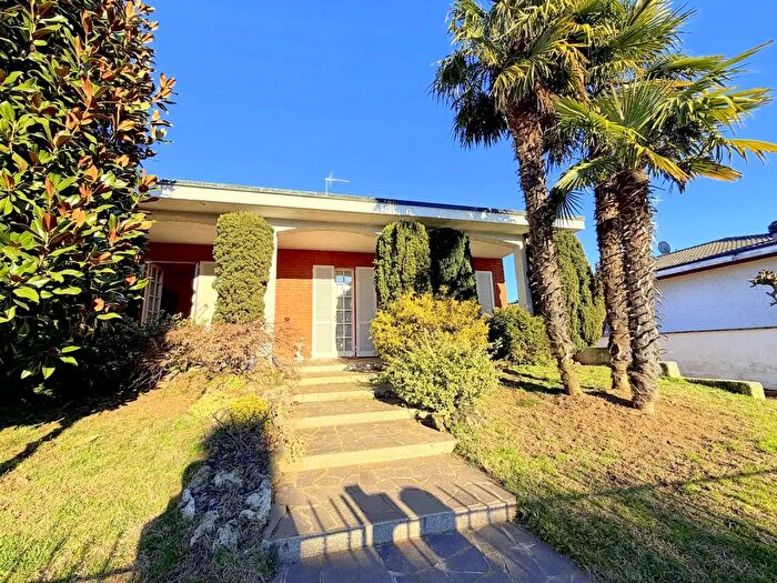 Case in Vendita e in Affitto - 3