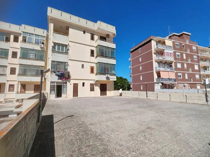 Appartamento con 8 locali in vendita in Viale Santa Panagia, Siracusa