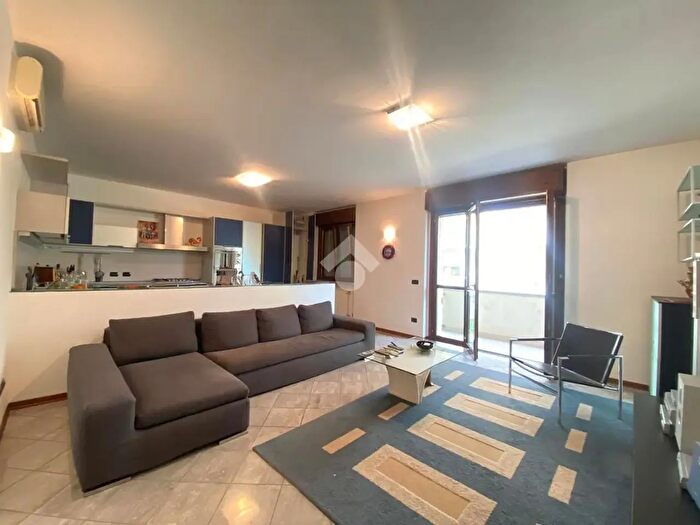 Appartamento trilocale in vendita in Via Molinetto, Fiorenzuola DArda