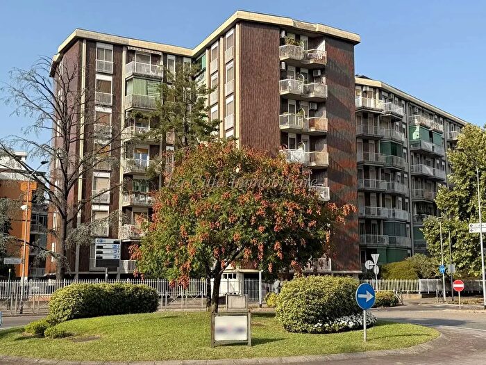 Appartamento trilocale in vendita in Novara