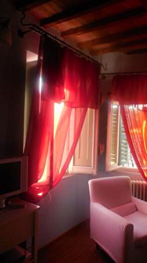 Appartamento trilocale in vendita in Vicolo Mastella, Jesi