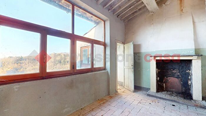 Appartamento con 5 locali in vendita in Via della Rocca, Coreglia Antelminelli