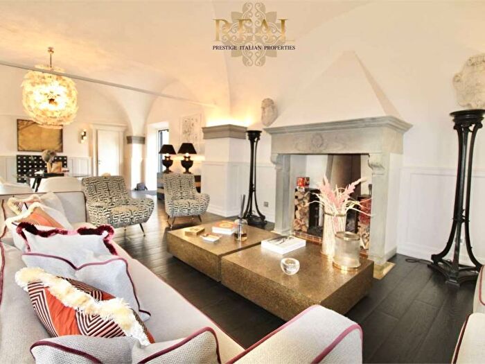 Casa con 6 locali in affitto in ugo foscolo, Marignolle Bellosguardo, Firenze