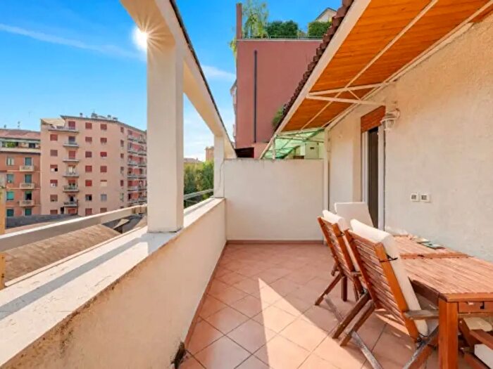 Appartamento trilocale in vendita in Via degli Orombelli, Milano
