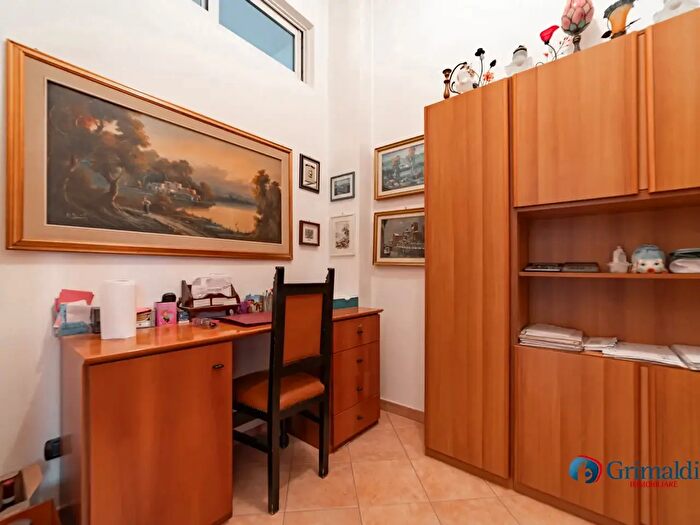 Appartamento con 5 locali in vendita in Via Puricelli, Milano