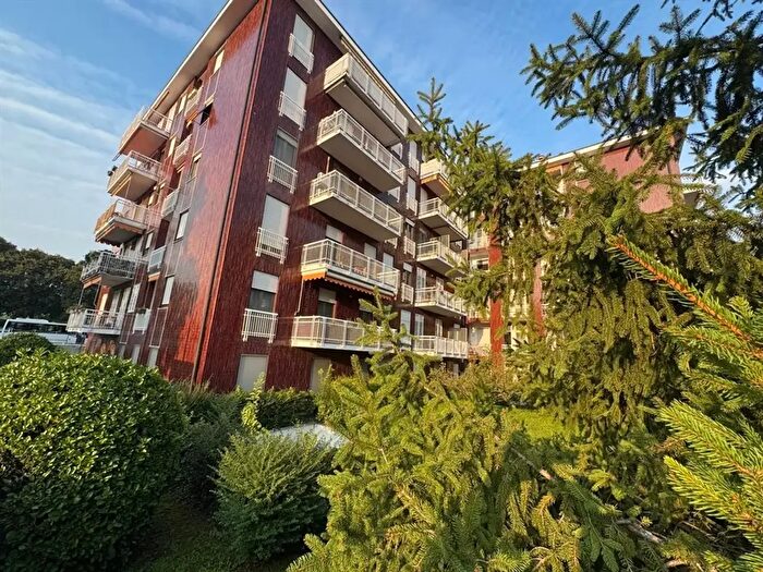 Casa quadrilocale in vendita in Via Gaslini, Monza