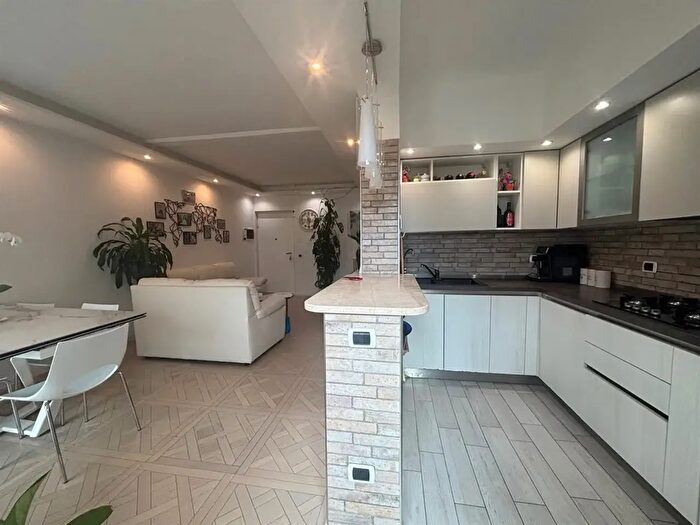 Appartamento trilocale in vendita in Vaprio DAdda