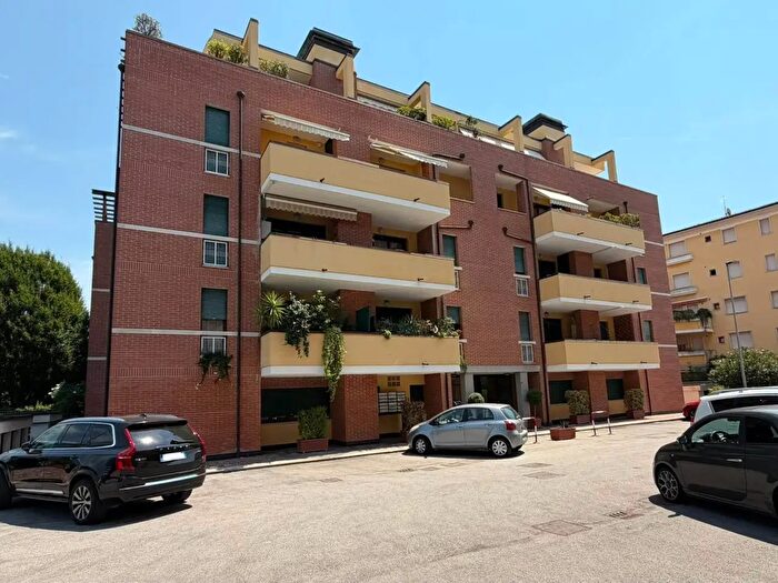 Appartamento quadrilocale in vendita in Vicenza