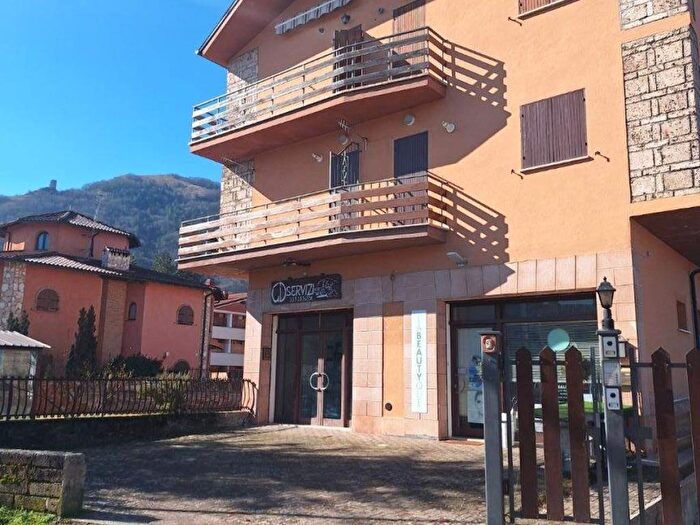 Appartamento trilocale in affitto in Viale Francesco Crispi, Centro, Leonessa