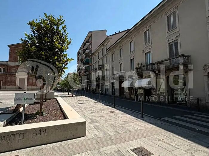 Appartamento bilocale in vendita in Piazza Luigi Petazzi, Sesto San Giovanni