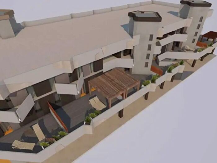 Appartamento quadrilocale in vendita in Via Giacomo Brodolini, Grottaglie