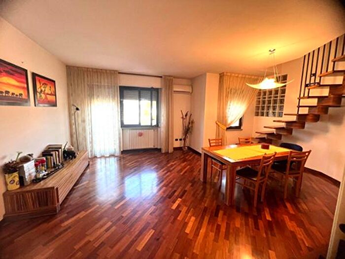 Appartamento con 5 locali in vendita in Santarcangelo Di Romagna