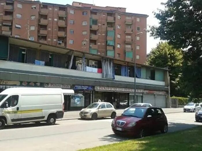 Appartamento trilocale in vendita in Via Angelo Inganni, Milano