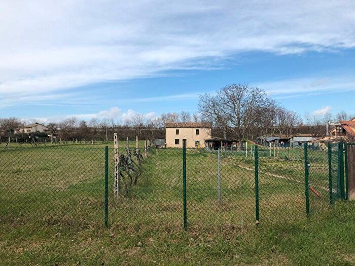 Casa con 6 locali in vendita in Via Bologna, Colli al Metauro