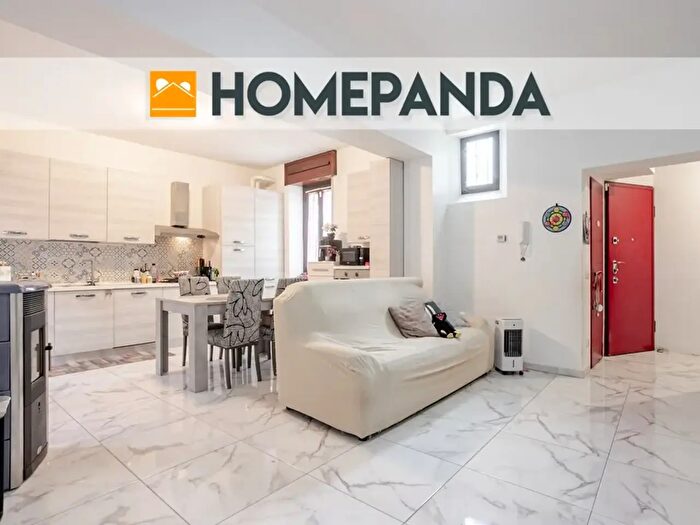 Appartamento trilocale in vendita in Via Roma, Trezzano Rosa