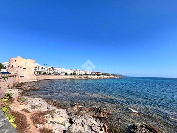 Appartamento trilocale in vendita in Via Misericordia, Alghero